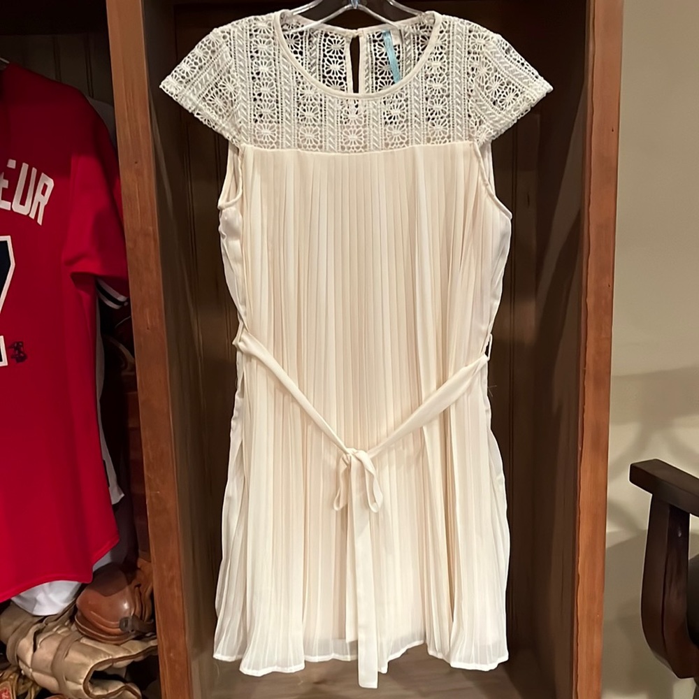 NWOT large cream shift dress